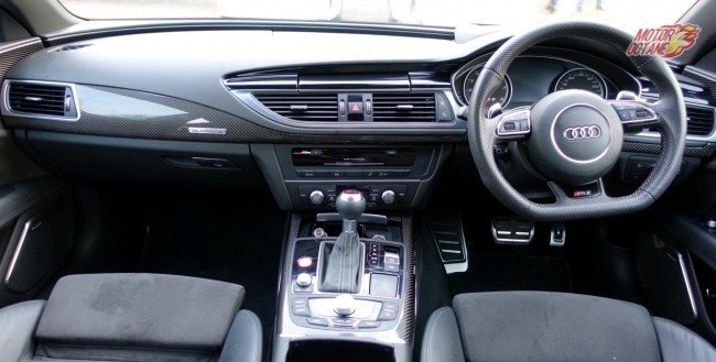 Audi RS7 interior dashboard 1