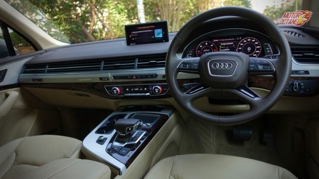 Audi Q7 interiors