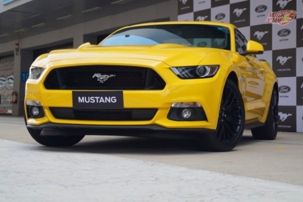 Ford Mustang GT_Front