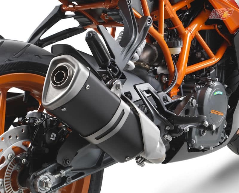 2017 KTM RC390 chassis