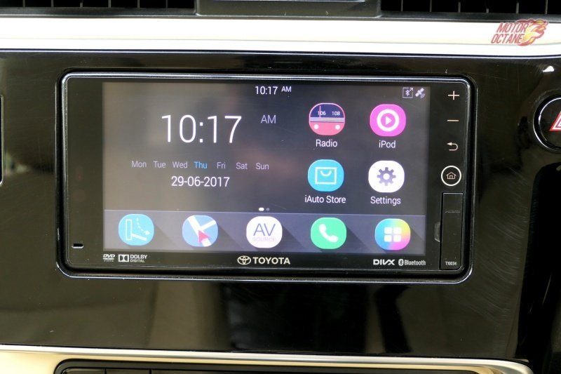 2017 Toyota Corolla Altis touchscreen