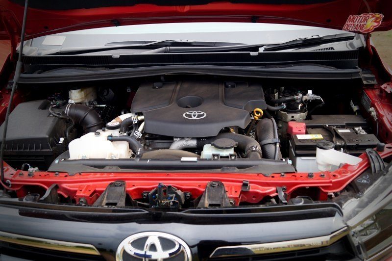 Toyota Innova Touring Sport 2.8 diesel engine
