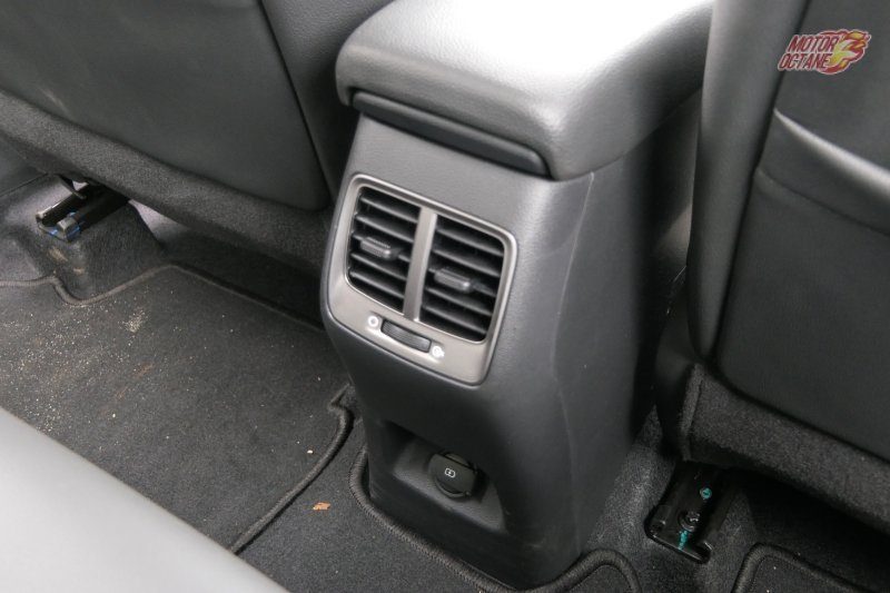 Hyundai Verna 2017 new rear AC vent
