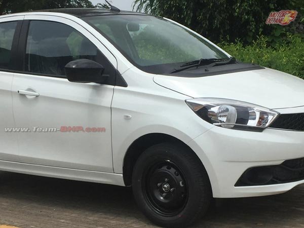 tata-tiago-limited-edition-spied-