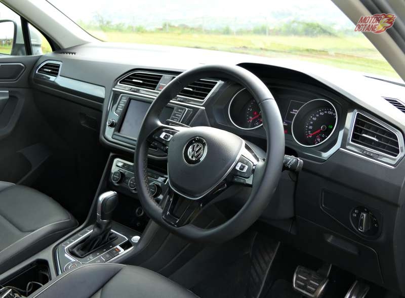 Volkswagen Tiguan steering wheel
