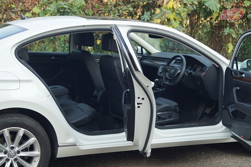 Volkswagen Passat interior4