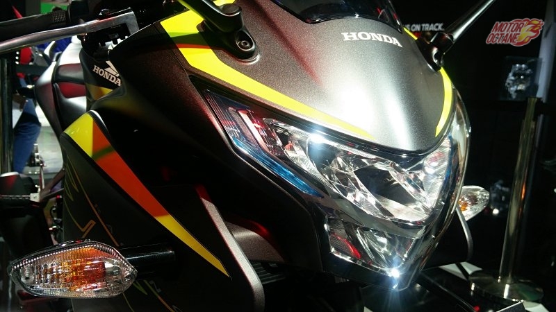 2018 Honda CBR 250R headlamp