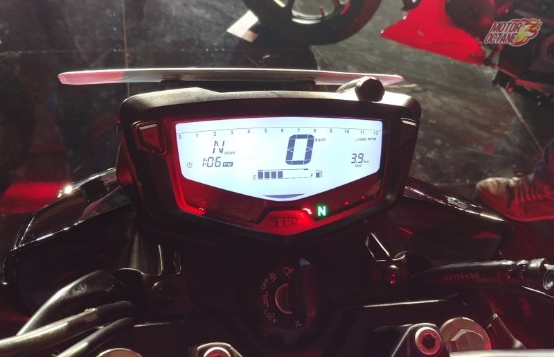 18 Tvs Apache Rtr 160 4v Launched At 81 490 Ex Showroom