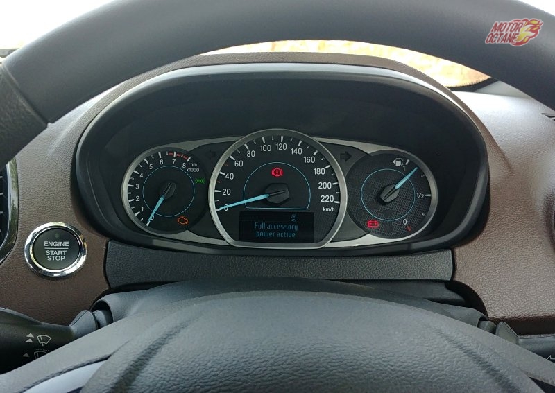 Ford Freestyle instrument panel