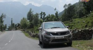 Tata Hexa Front Roadside