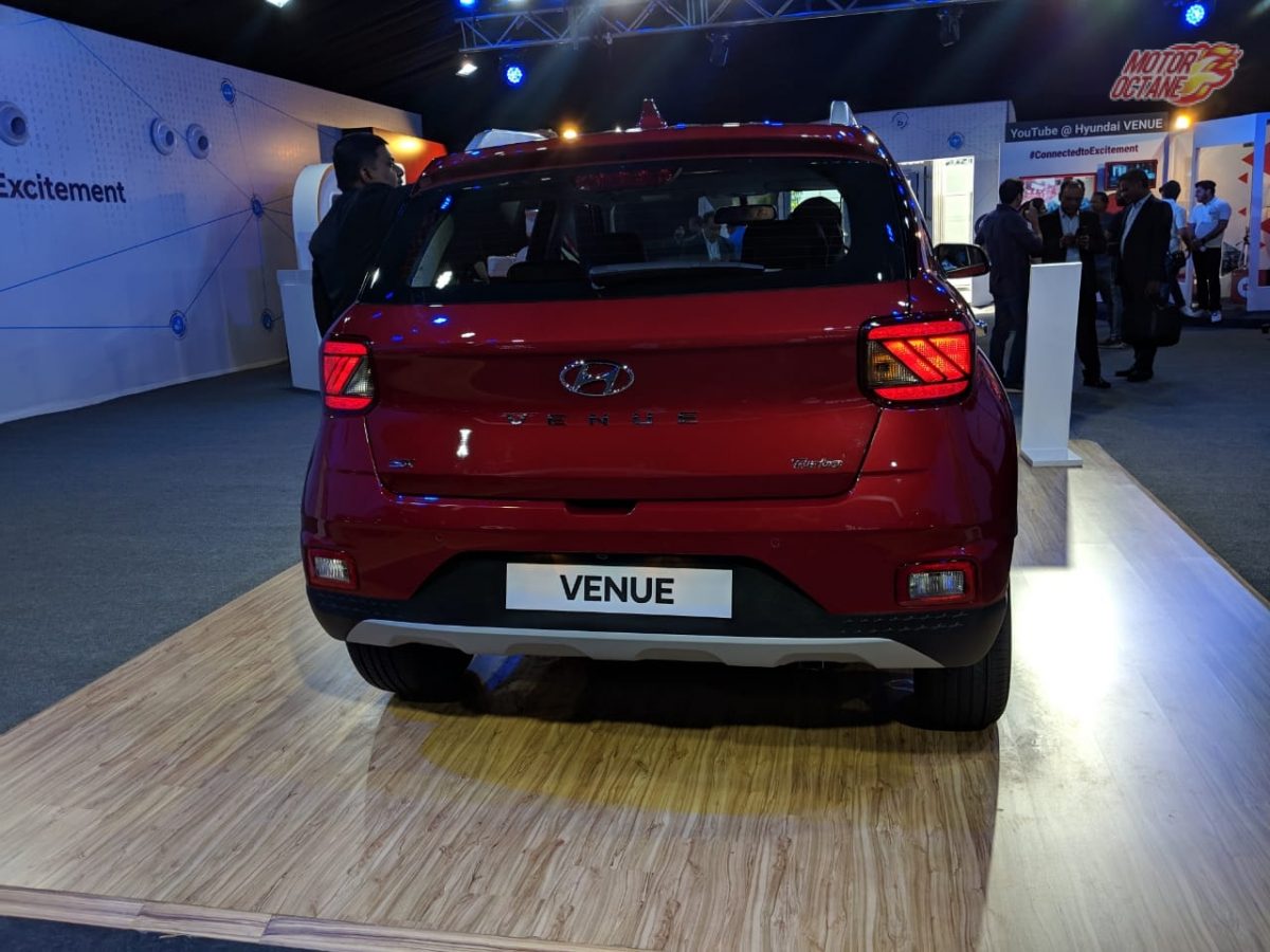 Hyundai Venue 2019 rear