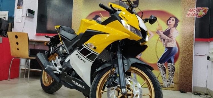 Yamaha R15 custom paint - yellow