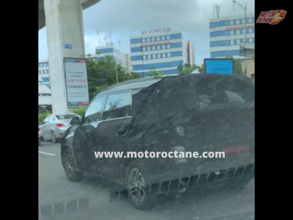 EXCLUSIVE! Kia Sonet 7-seater spied in India
