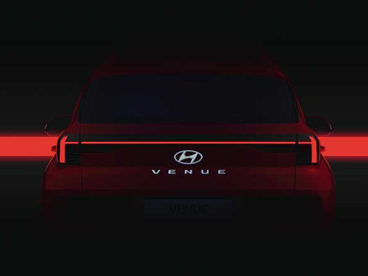 hyundai venue connected tail lamps