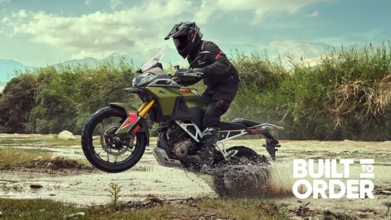 TVS RTX 300 Vs KTM 250 Adventure - Power