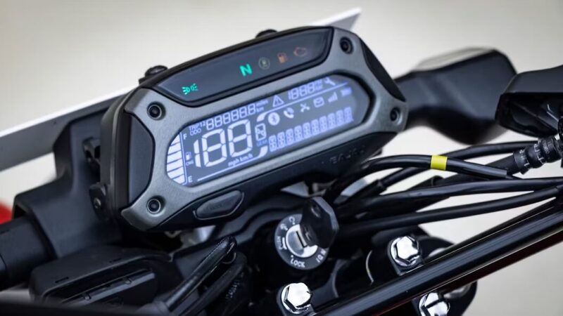 Bajaj Freedom 125 Cluster