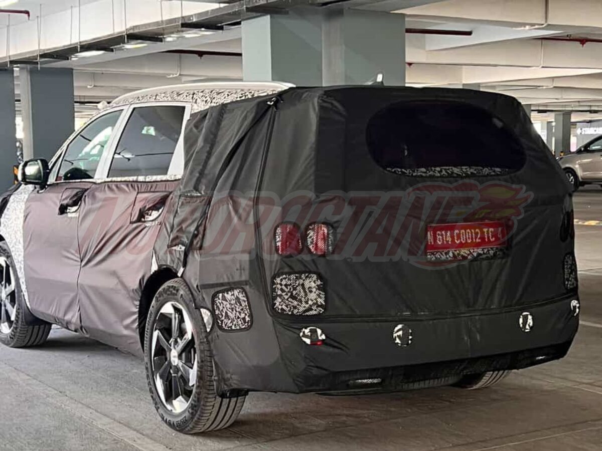 new Kia SUV spotted in India