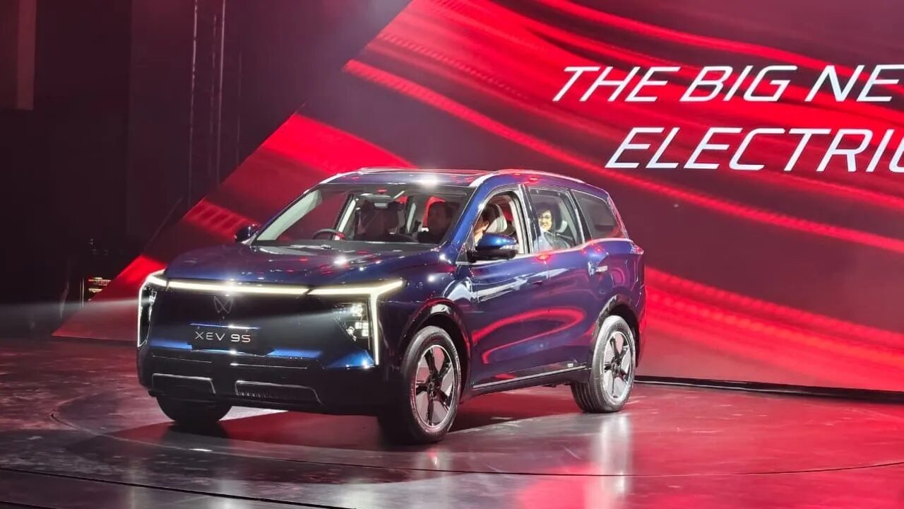 Mahindra XEV 9S Variants