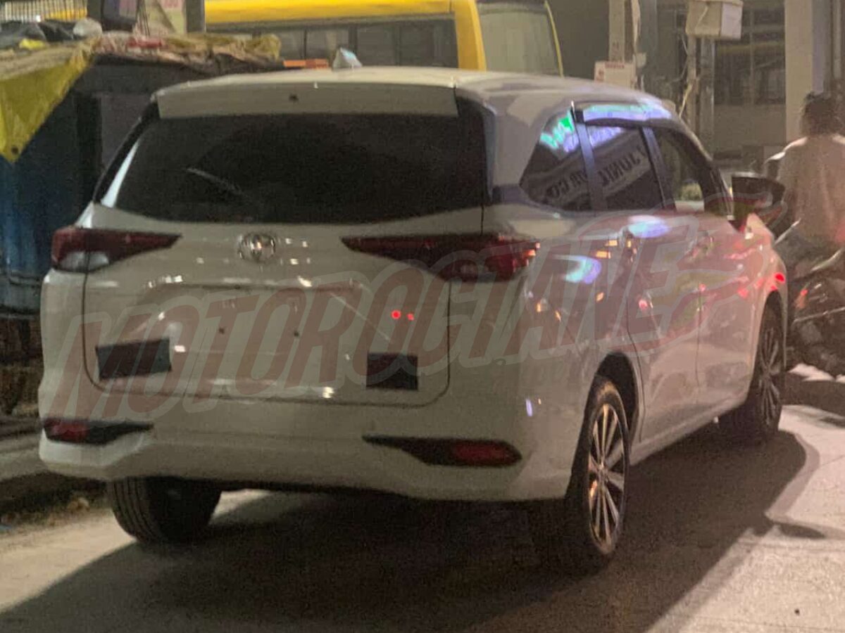Upcoming Toyota 7-Seater spotted