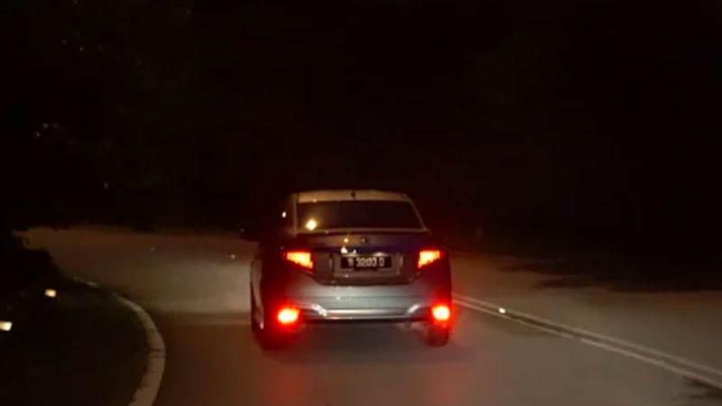 Rear Fog Lamps - Delhi Expressway Accident