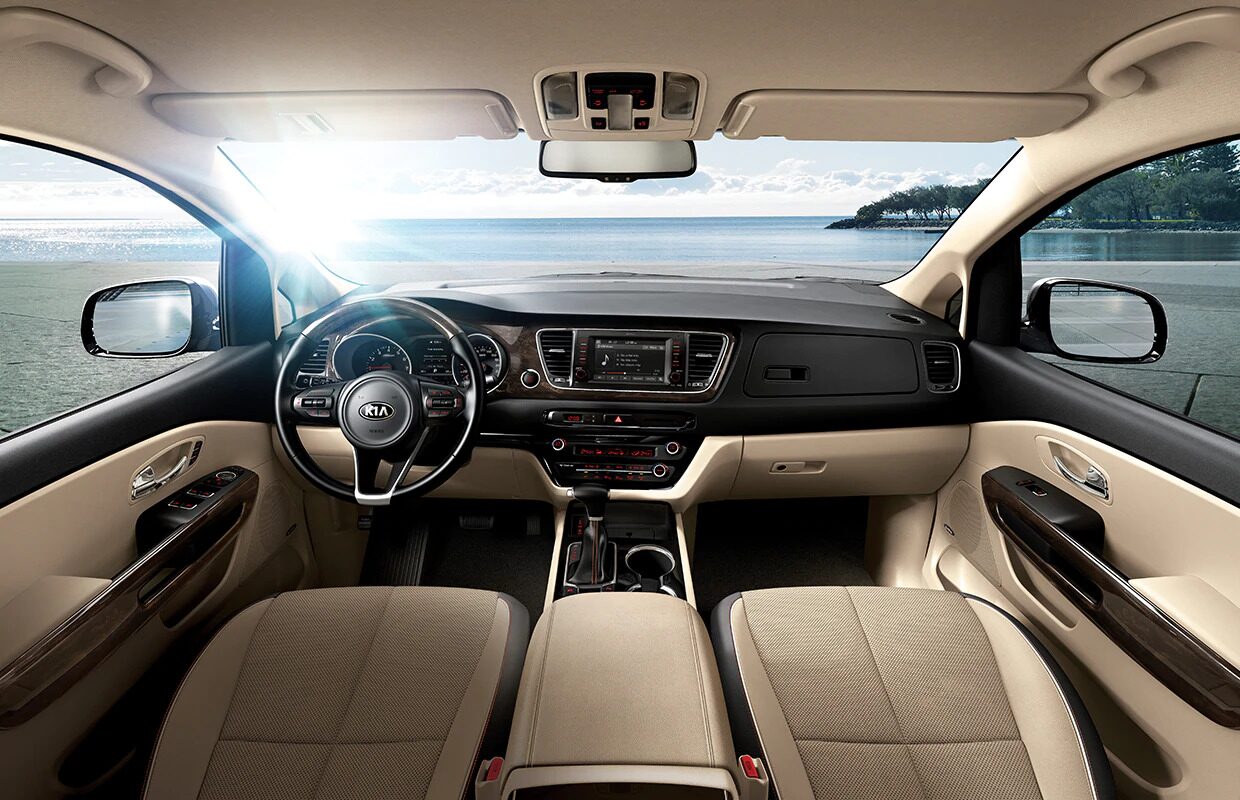 Kia Carnival interior