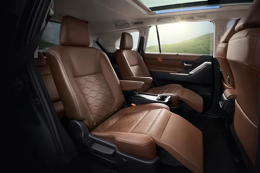 Best 7-Seaters In India - Innova Hycross