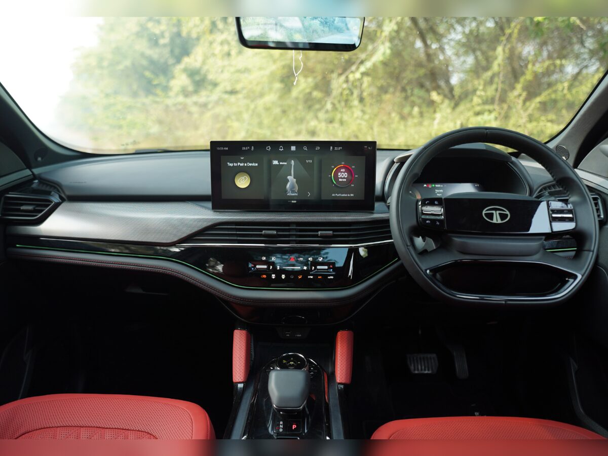 Tata Safari Petrol Features - Safari interior