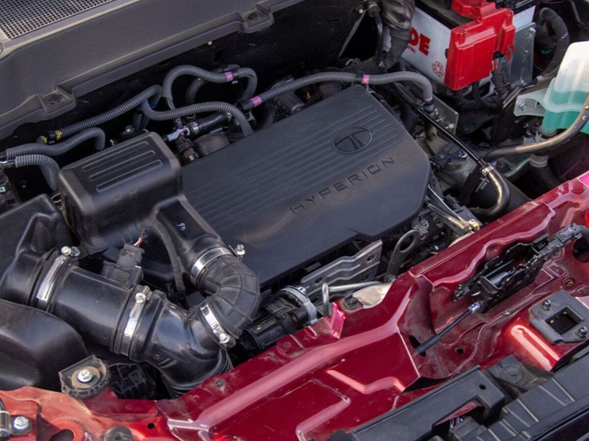 Tata Safari Petrol engine