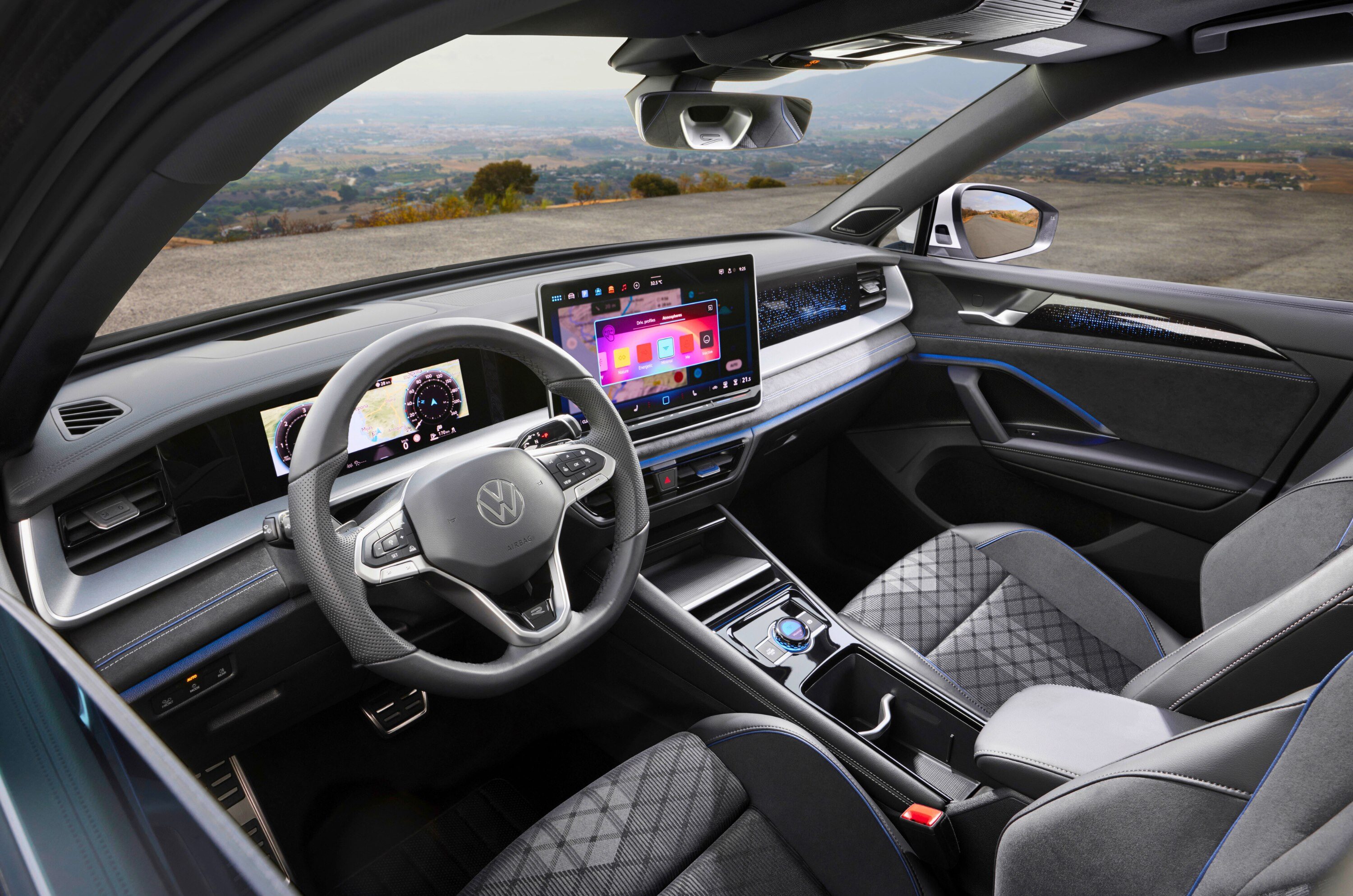 Volkswagen Tayron interior