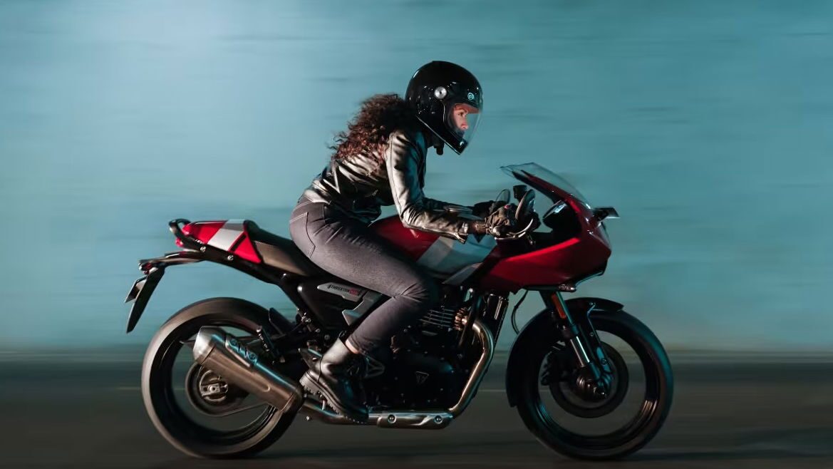 Triumph Thruxton 400 Discount