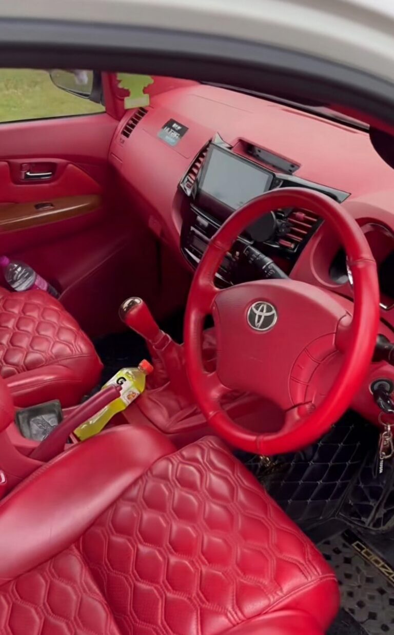 Interior of the Toyota Fortuner 