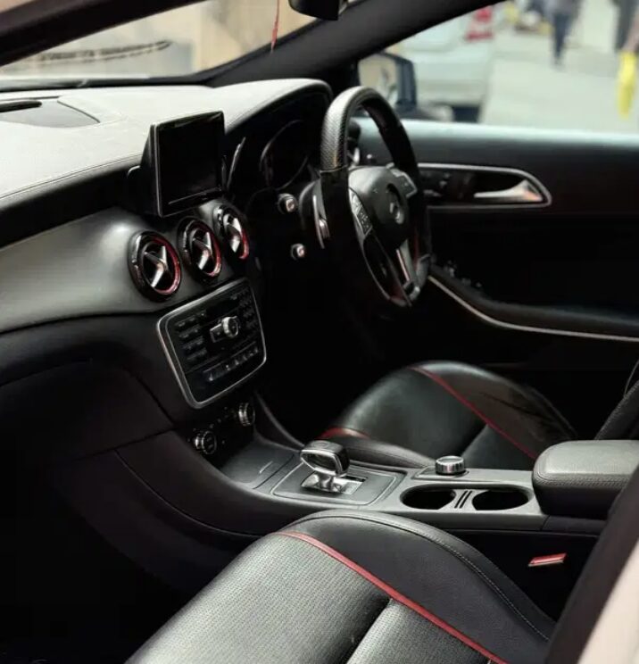 Mercedes GLA45 AMG interior