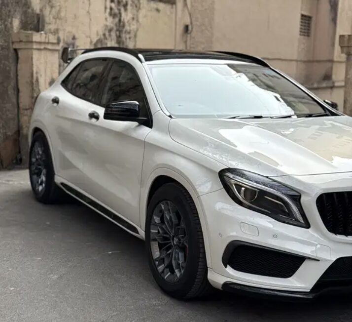 Mercedes GLA45 AMG side profile