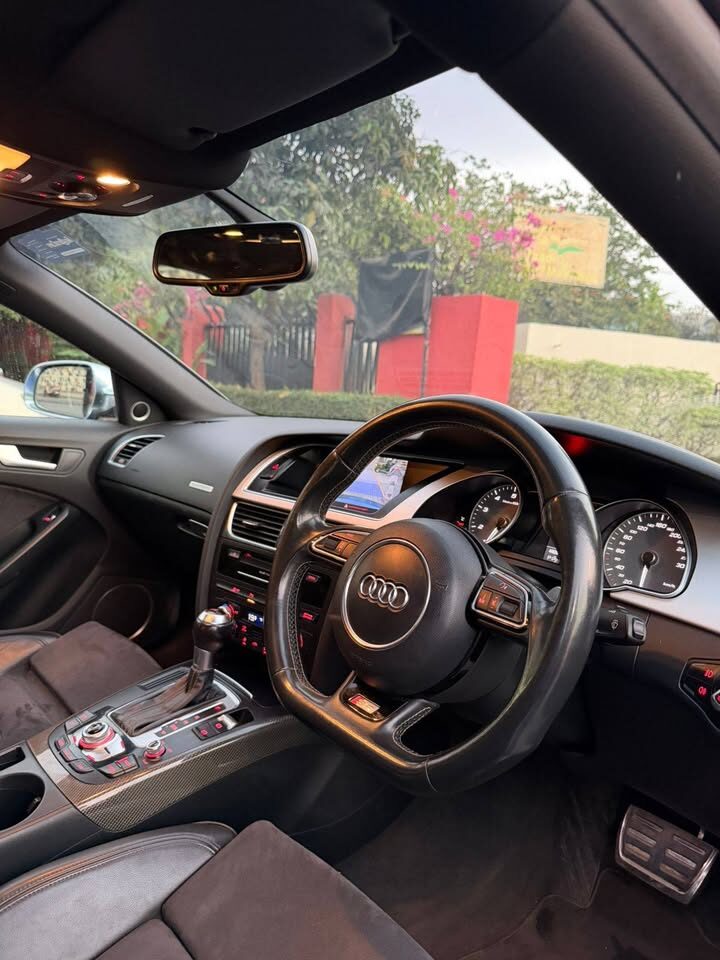 Audi S5 interiors
