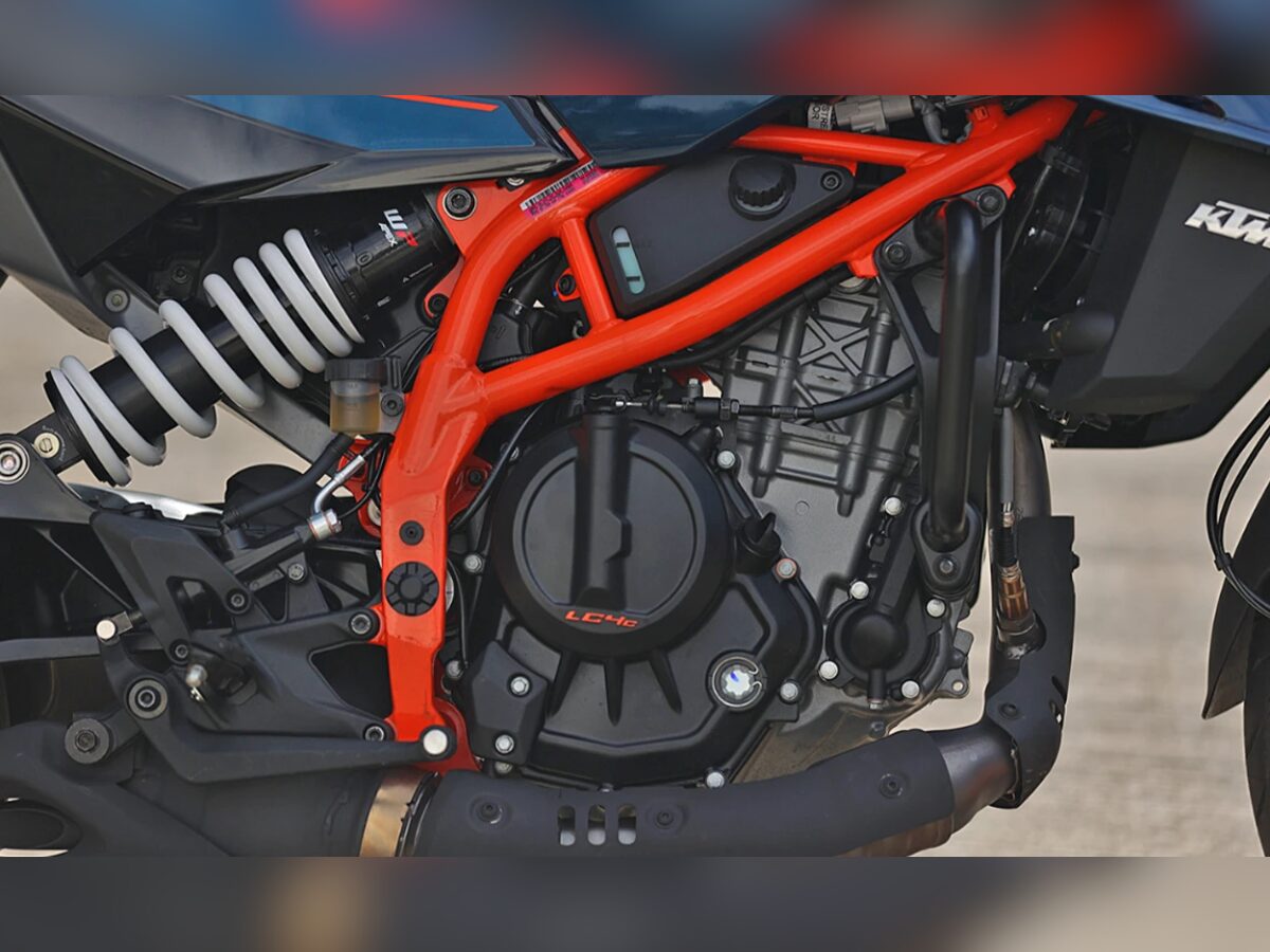 KTM 399cc engine