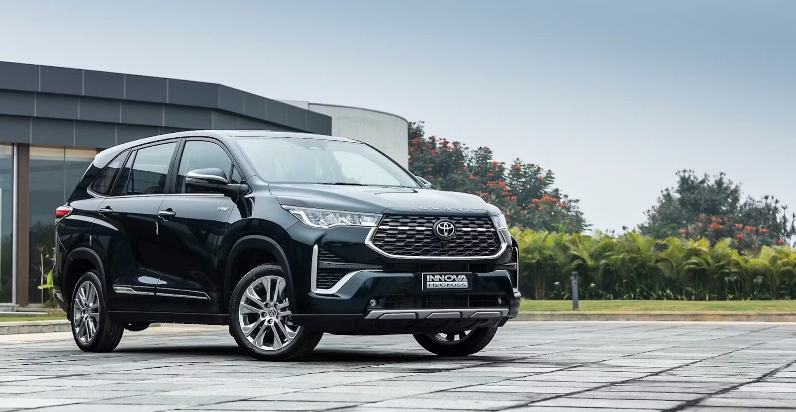 Toyota Innova Hycross - Toyota Innova Modified Interior