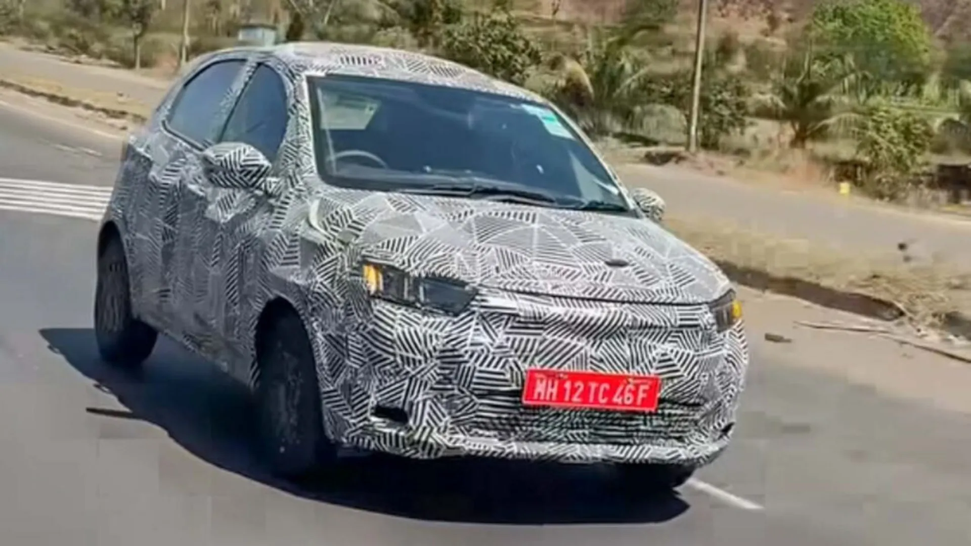 5. Tata Tiago Facelift - Upcoming Cars Under ₹10 Lakh