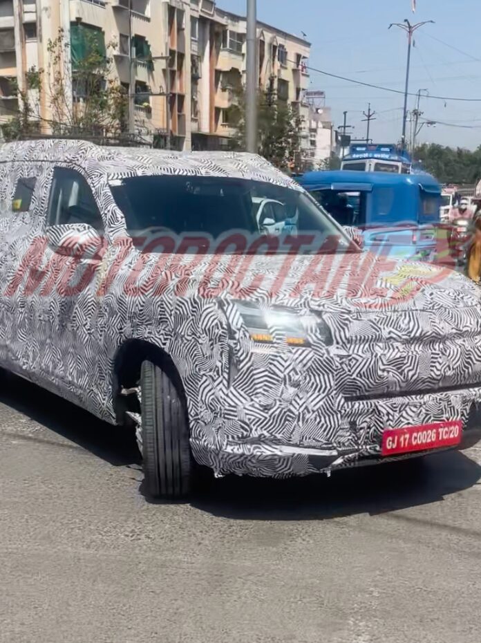 MG Starlight - XUV 7XO Rival In 2026