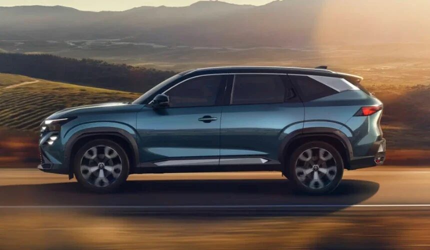 Nissan Tekton 7-Seater