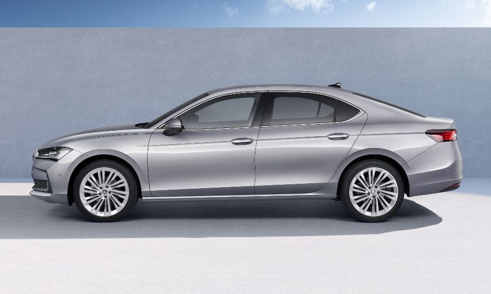 3. Skoda Superb Diesel - Skoda New vehicles