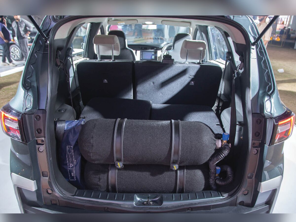 Nissan Gravite CNG