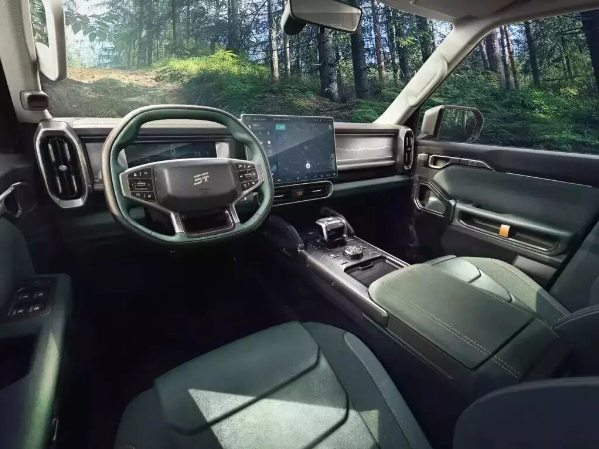 JSW Jetour T2 - Interiors & Features