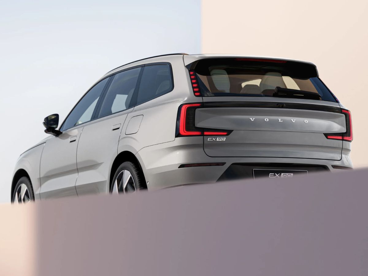 Volvo EX90 Rear Look